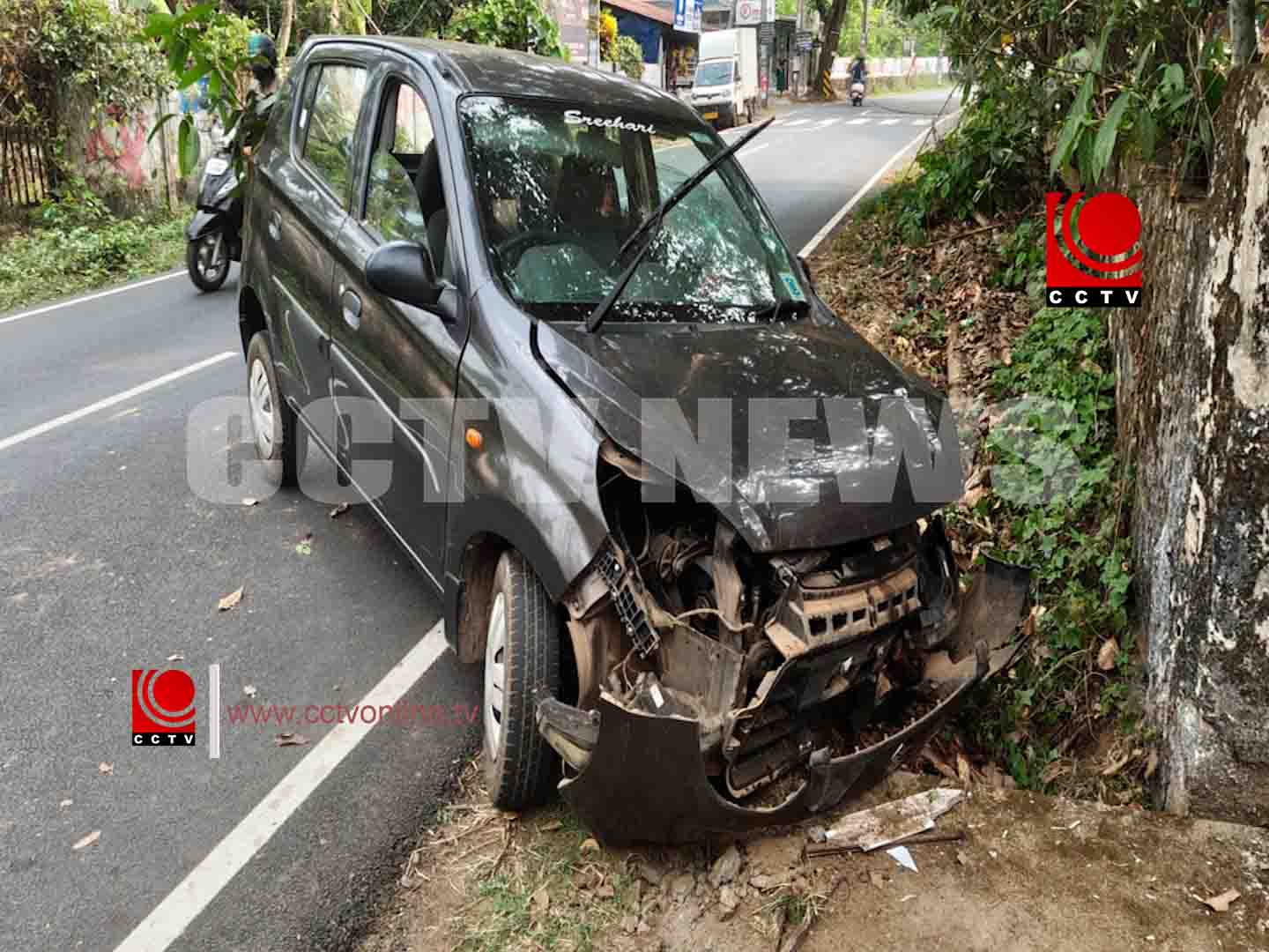 നിയന്ത്രണം വിട്ട കാര് മതിലിലിടിച്ച് 84കാരിക്ക് ദാരുണാന്ത്യം