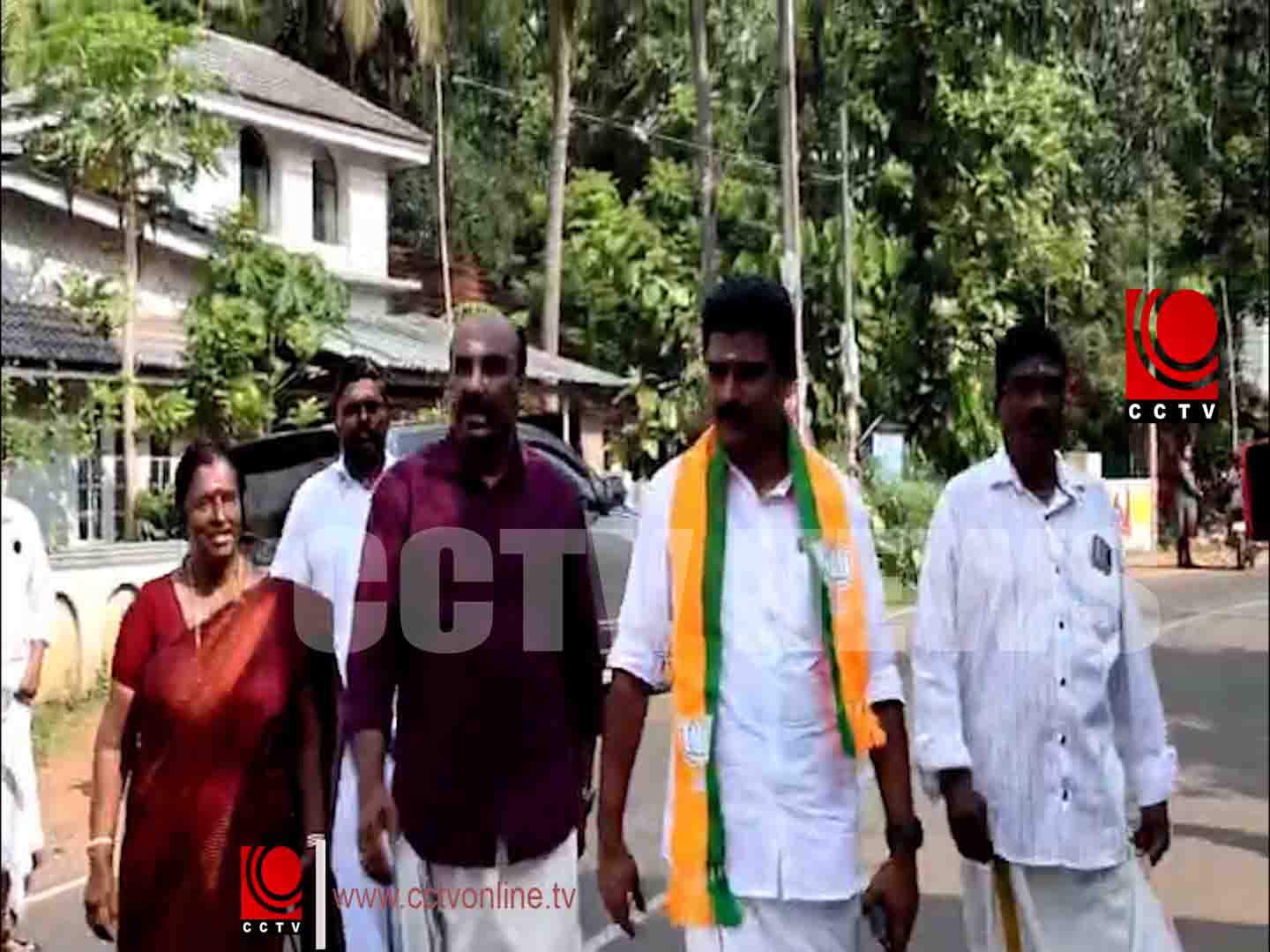 എന്ഡിഎ സ്ഥാനാര്ത്ഥി അഡ്വ. കെ കെ അനീഷ്കുമാര് കേച്ചേരി മേഖലയില് പ്രചരണം നടത്തി