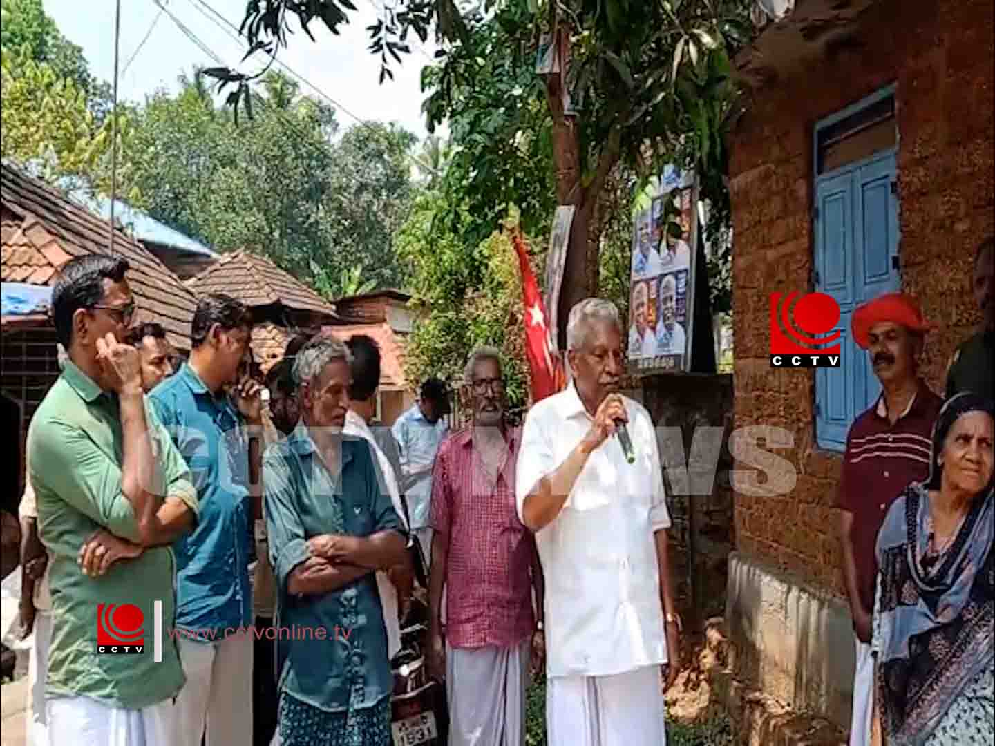 എല്ഡിഎഫ് സ്ഥാനാര്ത്ഥി എ സി മൊയ്തീന് കാട്ടകാമ്പാല് പഞ്ചായത്തില് പ്രചരണം നടത്തി
