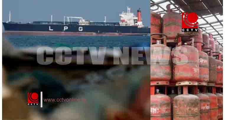 ആശ്വാസക്കപ്പൽ എത്തുന്നു, 93000 മെട്രിക് ടൺ എൽപിജിയുമായി ശിവാലിക് ഇന്ന് തീരമണയും