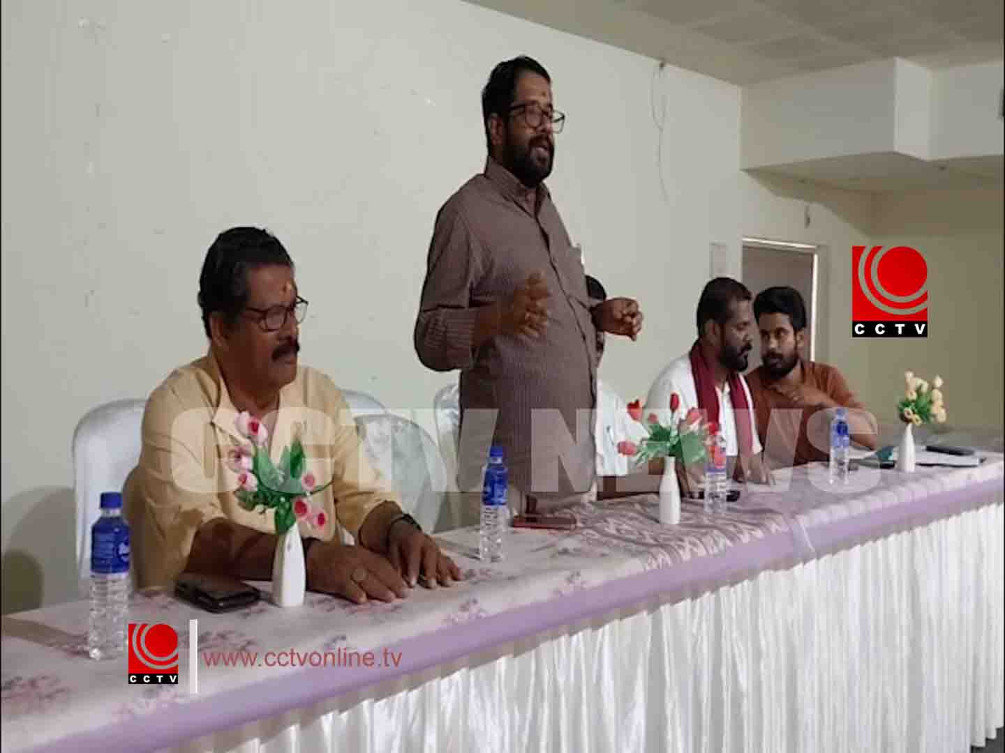 കടവല്ലൂര് പഞ്ചായത്തില് മുപ്പതോളം പേര് സി.പി.എമ്മും, കോണ്ഗ്രസും വിട്ട് ബി.ഡി.ജെ.എസ്സില് ചേര്ന്നു