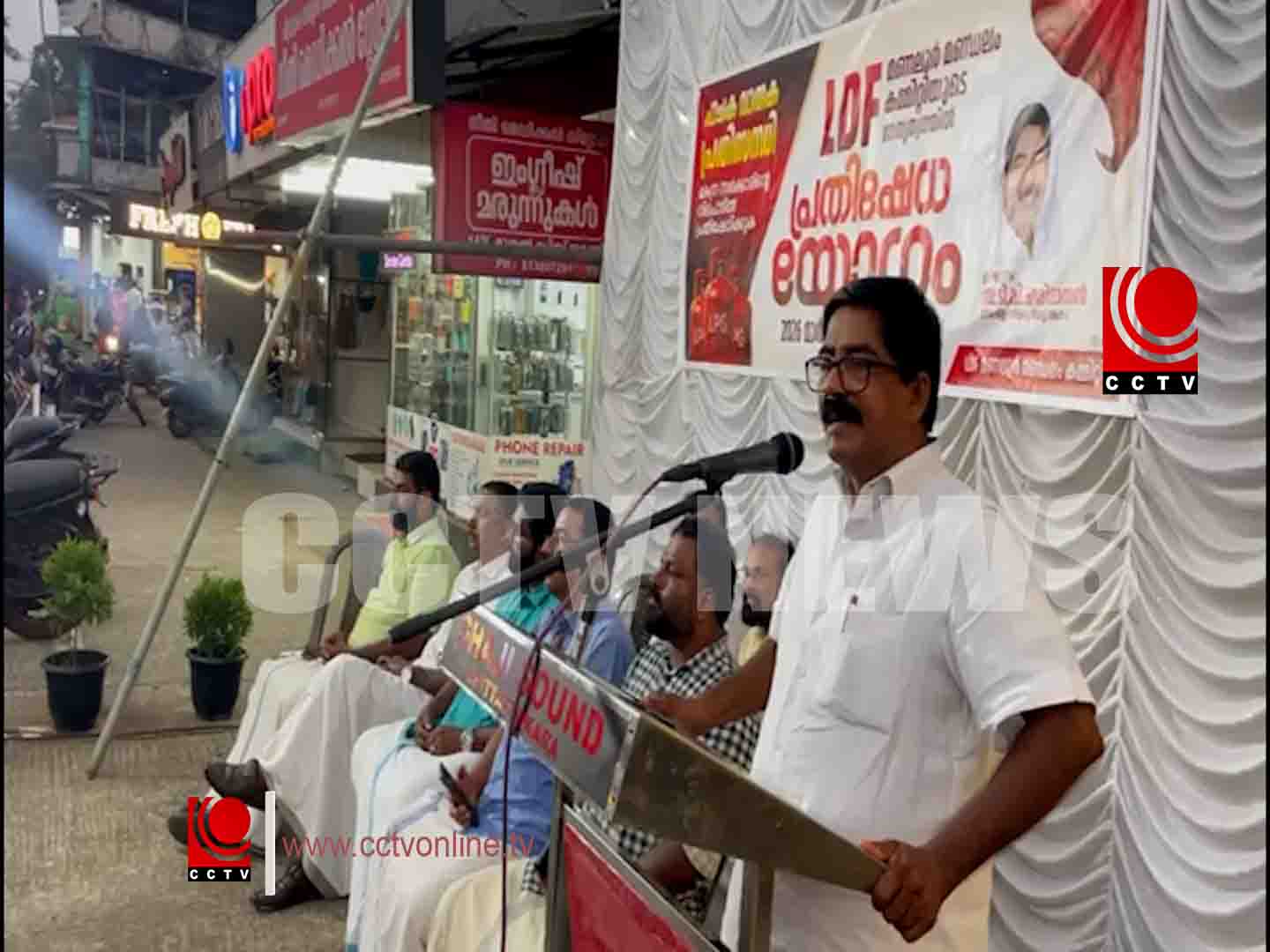 പാചക വാതക പ്രതിസന്ധി; എല്ഡിഎഫ് മണലൂര് മണ്ഡലം കമ്മറ്റി പ്രതിഷേധ യോഗം സംഘടിപ്പിച്ചു