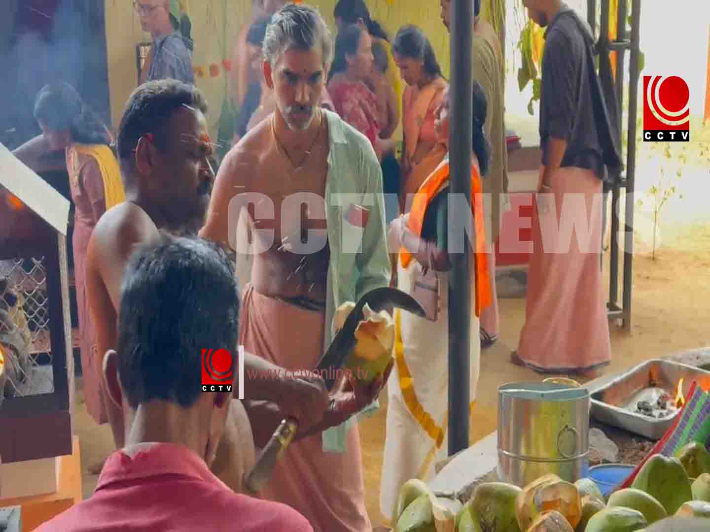 കടങ്ങോട് ശ്രീ മല്ലന്കുഴി മല്ലന്കാവില് ഇളനീരാട്ട വേല മഹോത്സവം ആഘോഷിച്ചു