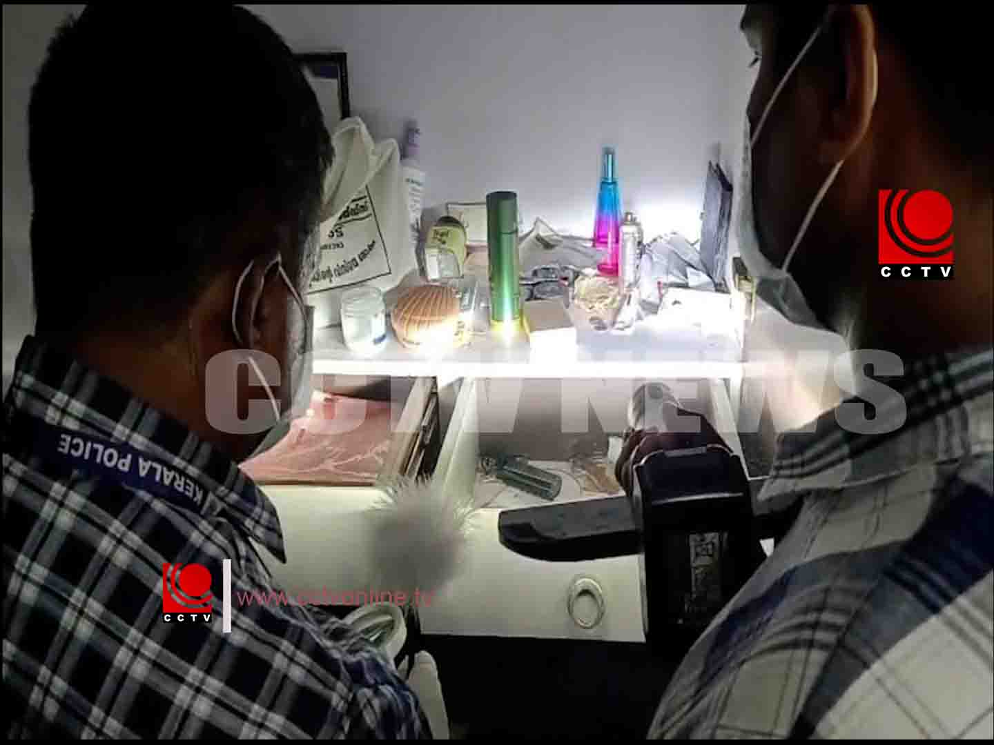 കൂറ്റനാട് വീട് കുത്തിത്തുറന്ന് മോഷണം ; 25 പവന് സ്വര്ണം കവര്ന്നു