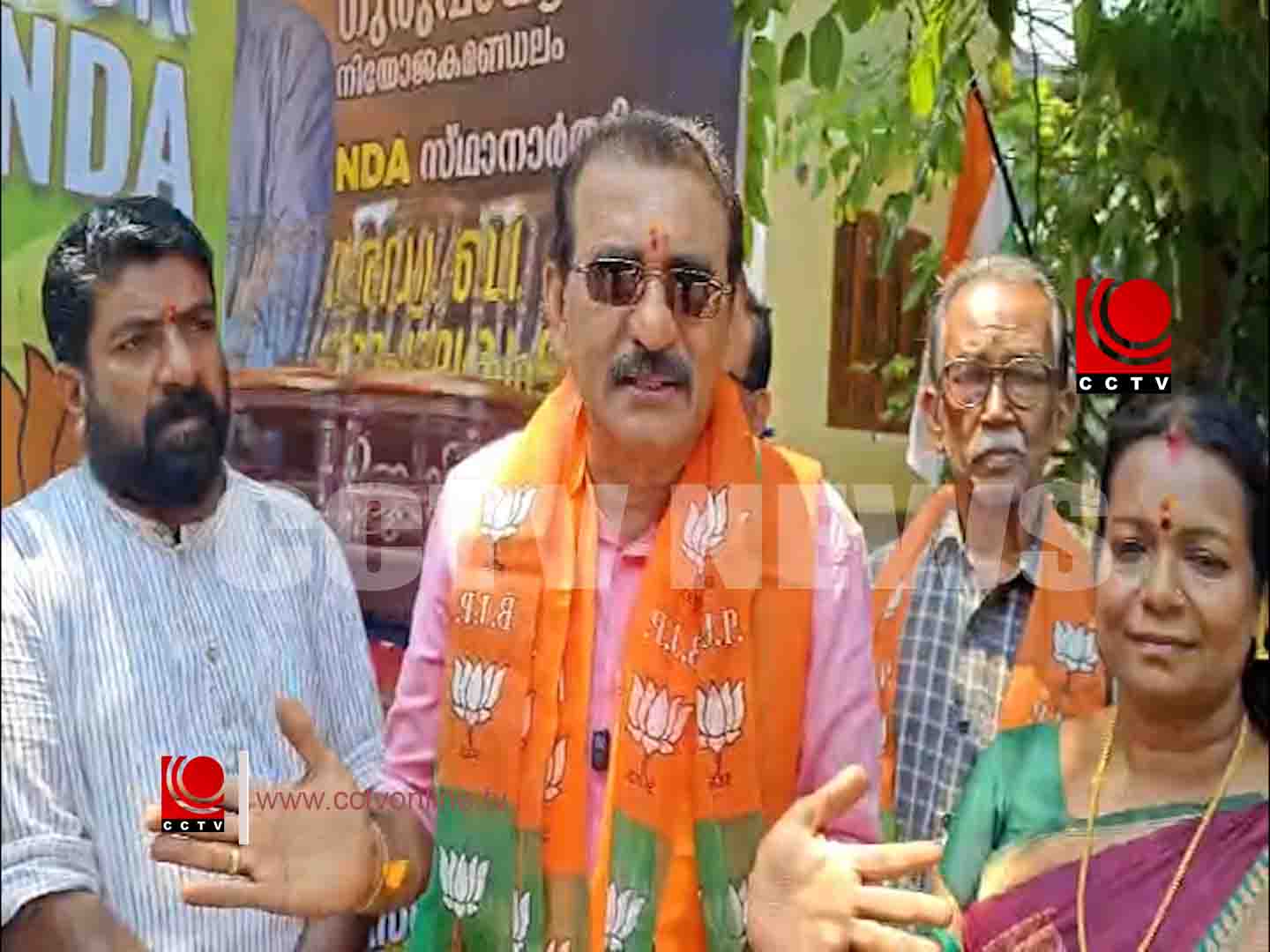 സത്യം വിളിച്ചു പറഞ്ഞതിന് ക്രിസ്തുവിനെ കുരിശില് കയറ്റിയതു പോലെ തന്നെയും കുരിശില് കയറ്റുന്നു: ബി ഗോപാലകൃഷ്ണന്