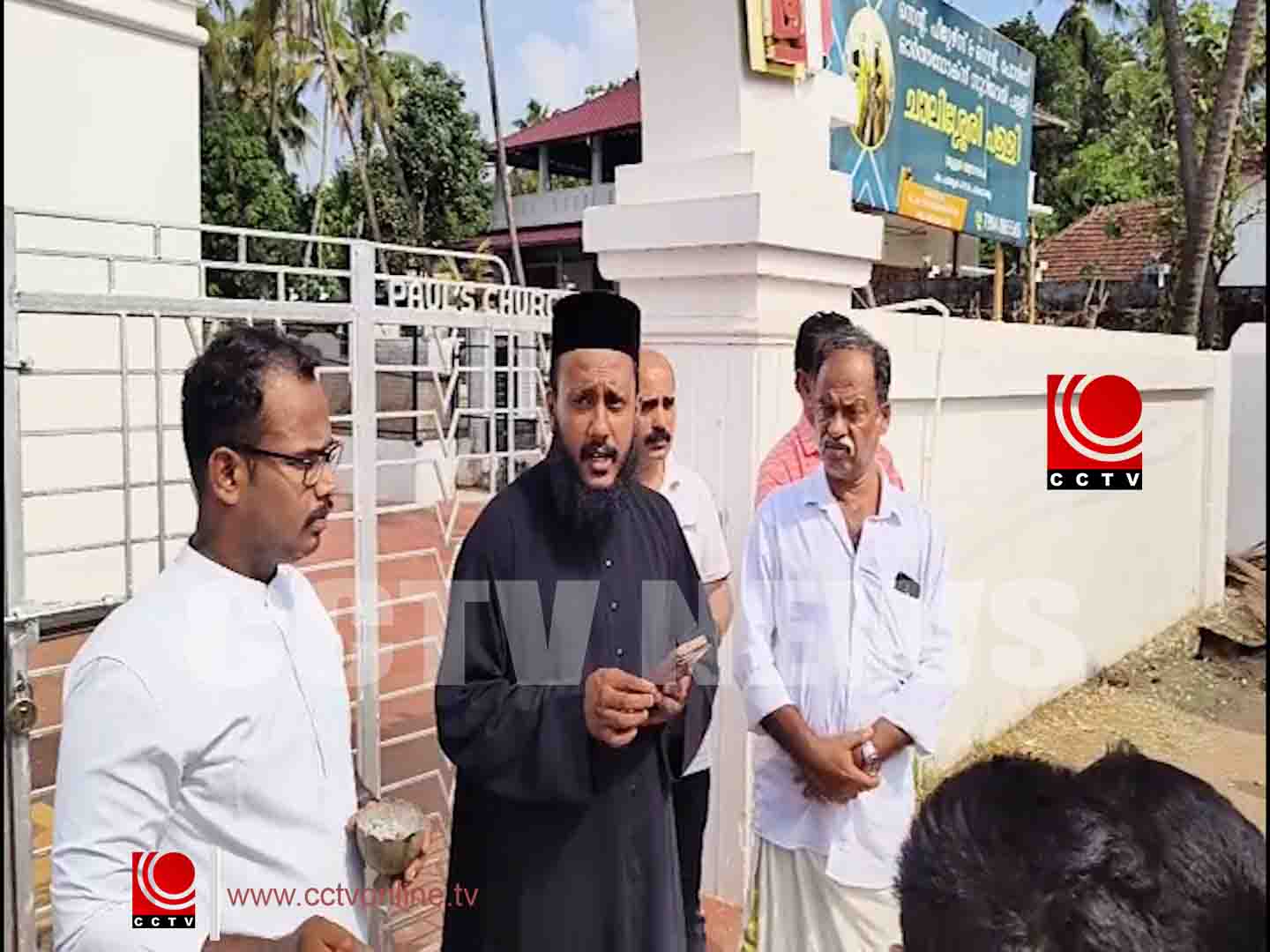 സഭാതര്ക്കം; ചാലിശ്ശേരിയില് ഹൈക്കോടതി വിധി ലംഘിച്ച് ഓര്ത്തഡോകസ് വിഭാഗം പള്ളി പൂട്ടിയിട്ടെന്ന് പരാതി