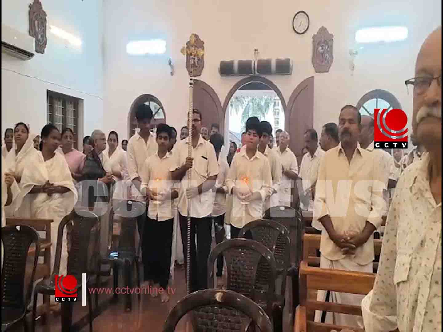 കിഴക്കാളൂര് വിശുദ്ധ മറിയം ത്രേസ്യ ദേവാലയത്തില് പെസഹ തിരുനാള് ആചരിച്ചു