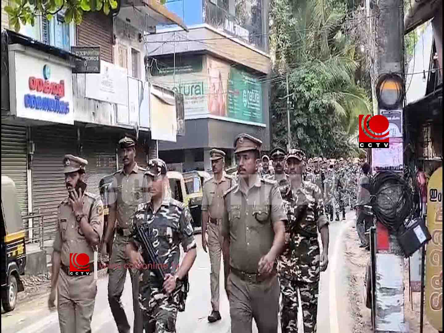 സംയുക്ത റൂട്ട് മാര്ച്ച് നടത്തി