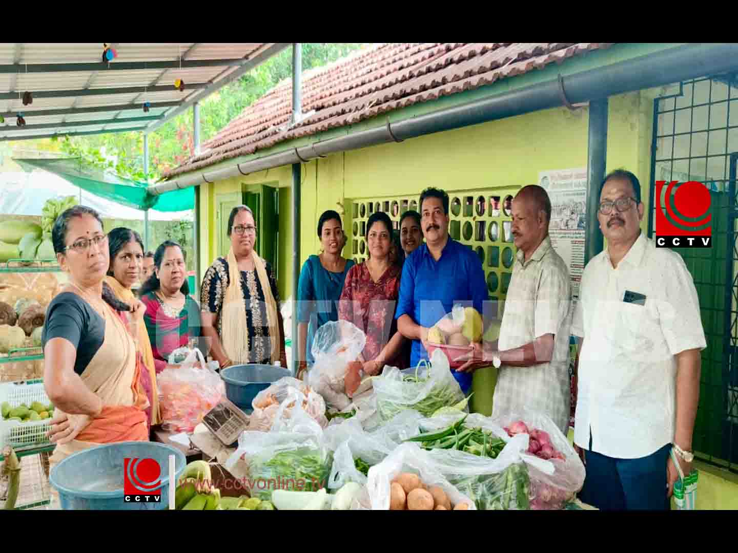 കുന്നംകുളം കൃഷിഭവന്റെ നേതൃത്വത്തില് വിഷുച്ചന്ത ആരംഭിച്ചു