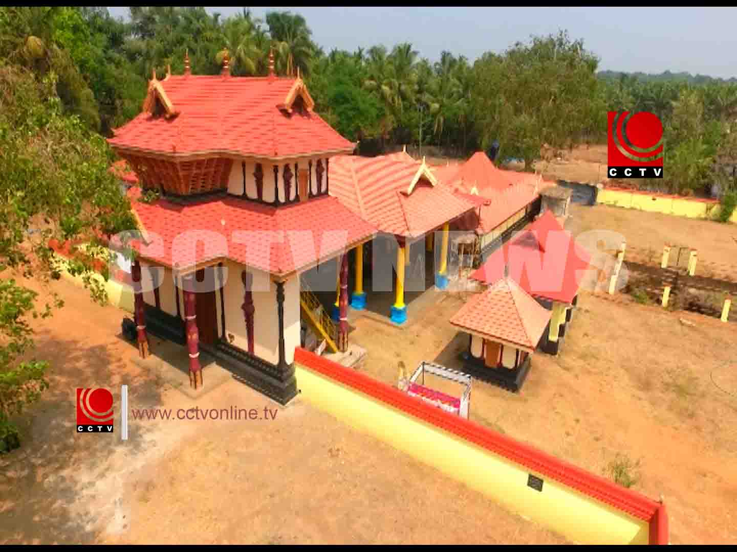 CHIRAVARAMBATHKKAV ARUVAYI.avi copy