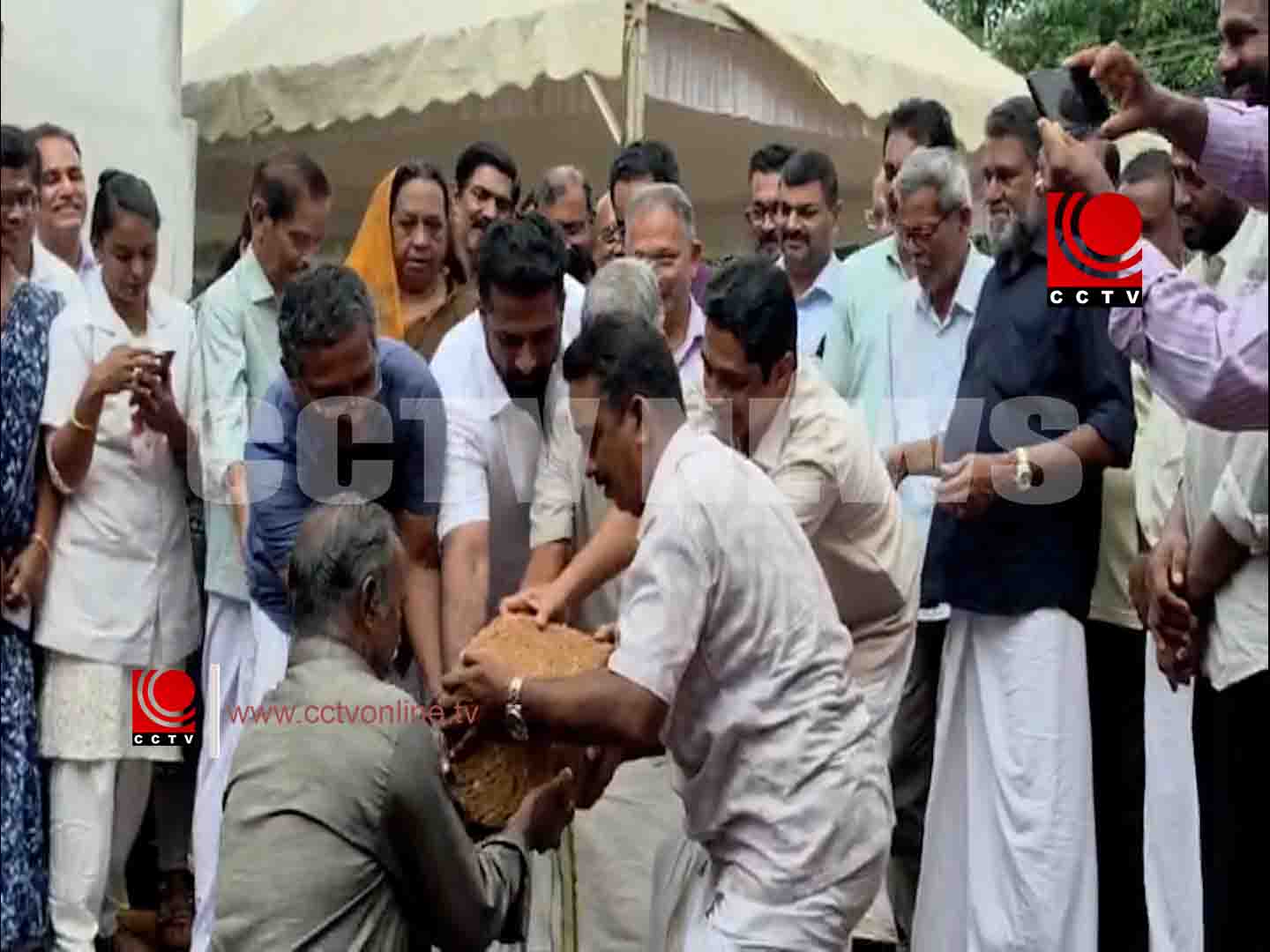മറ്റം സാന്ത്വന ചാരിറ്റബിള് ട്രസ്റ്റിന്റെ പുതിയ ഓഫീസിന്റെ തറക്കല്ലിടല് കര്മ്മം നടത്തി