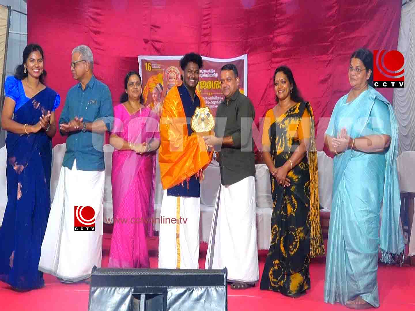 സൗജന്യ കലാ പരിശീലനം നേടുന്ന പഠിതാക്കളുടെയും അധ്യാപകരുടെയും സംഗമം നടത്തി
