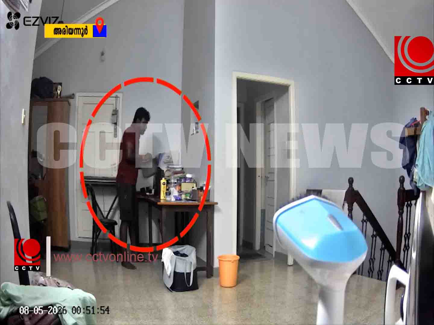 അരിയന്നൂരിലെ വീട്ടില്നിന്ന് 10 പവന് കവര്ന്ന സംഭവത്തില് 8 പവന് തിരികെ നല്കി മാപ്പപേക്ഷയുമായി മോഷ്ടാവ്