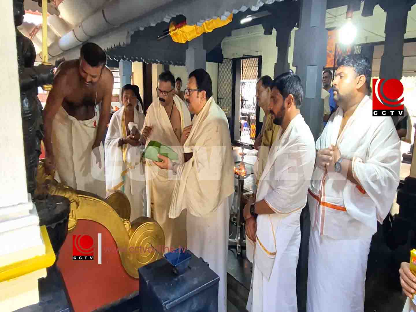 ജനങ്ങളുടെ പ്രതീക്ഷ നിറവേറ്റിക്കൊണ്ട് യുഡിഎഫ് സര്ക്കാര് മുന്നോട്ടുപോകുമെന്ന് കെ മുരളീധരന്