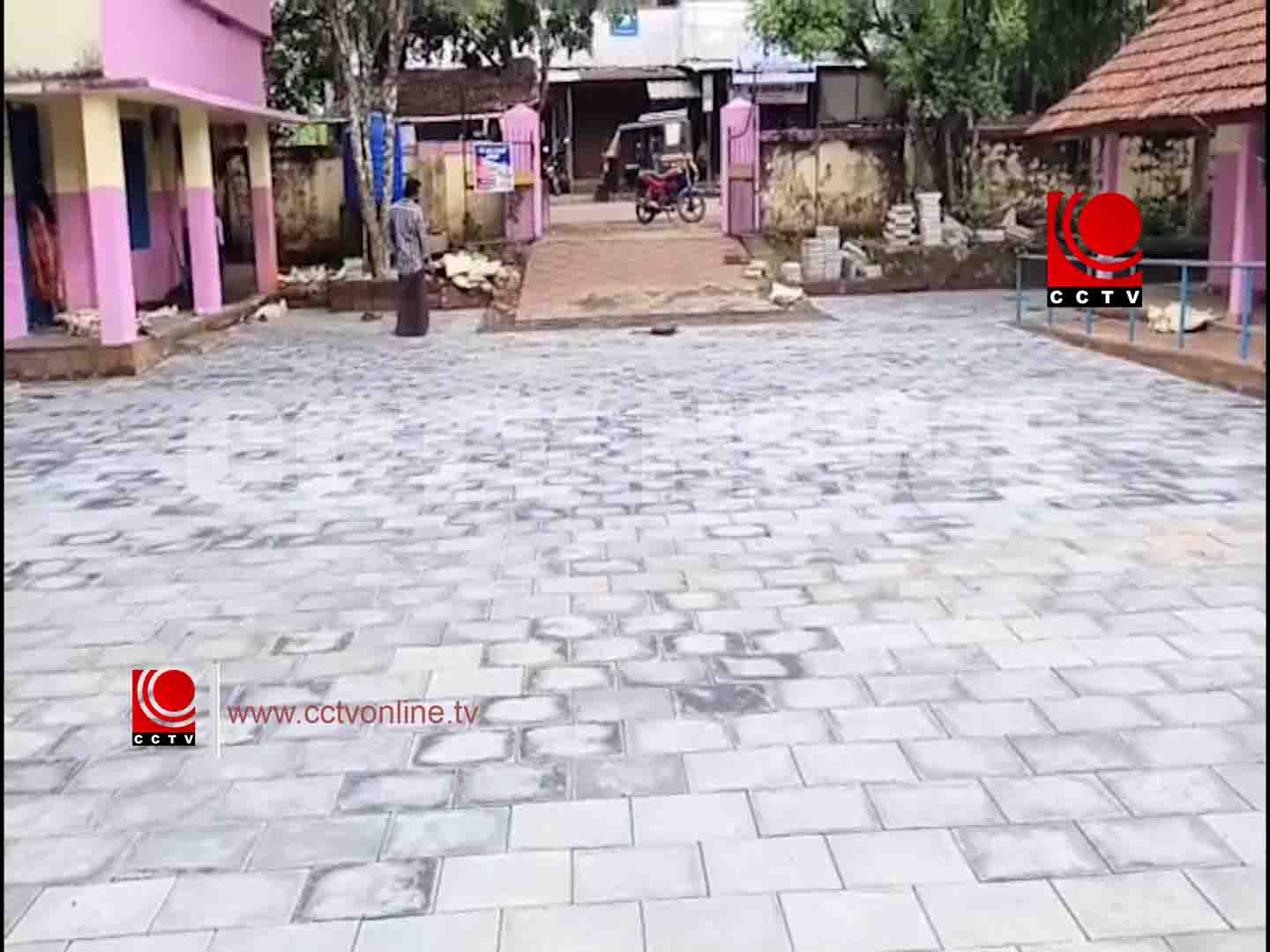 ചാലിശ്ശേരി ഗവ: എല്.പി സ്കൂളില് മുറ്റം കട്ടവിരിക്കല് പൂര്ത്തിയായി