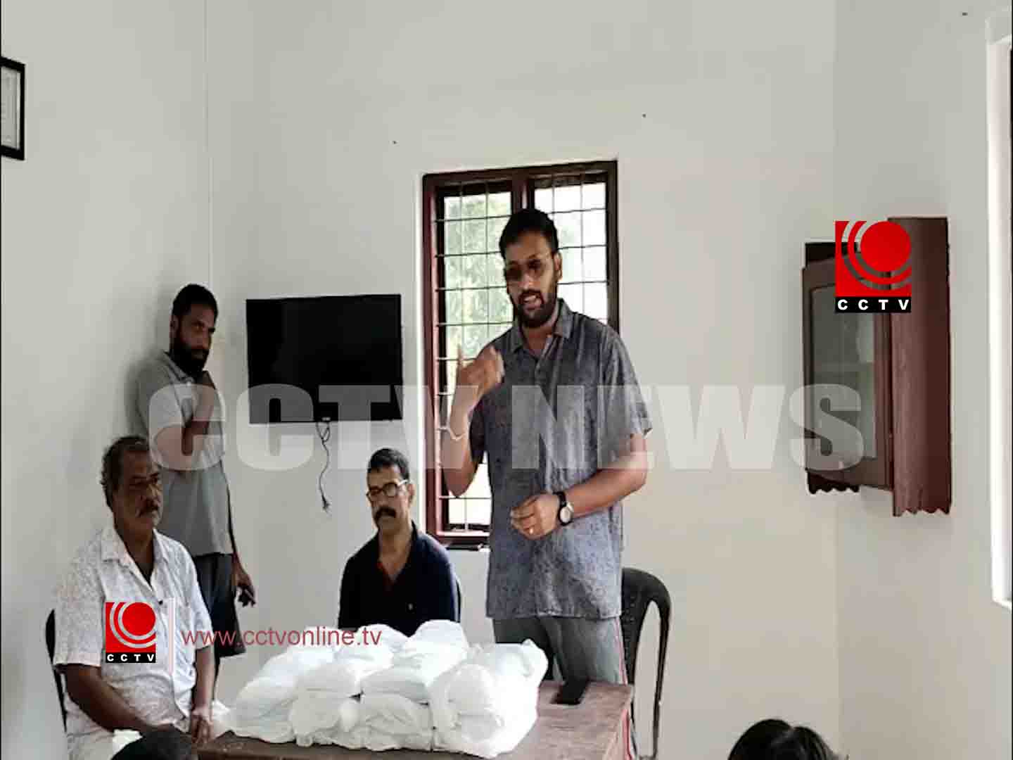 മറ്റം യുവധാര കള്ച്ചറല് ആന്ഡ് വെല്ഫെയര് സൊസൈറ്റി പഠനോപകരണ വിതരണം നടത്തി