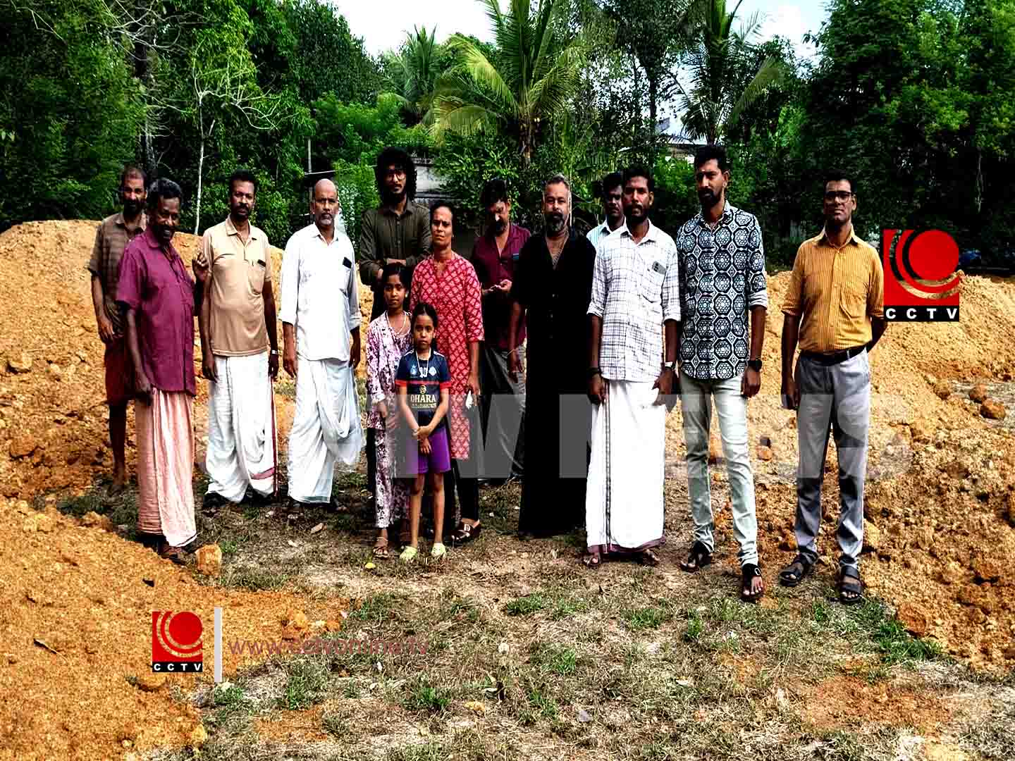 തയ്യൂരില് നീര്ത്തടം മണ്ണിട്ട് നികത്തുന്നതിനെതിരെ പ്രതിഷേധം