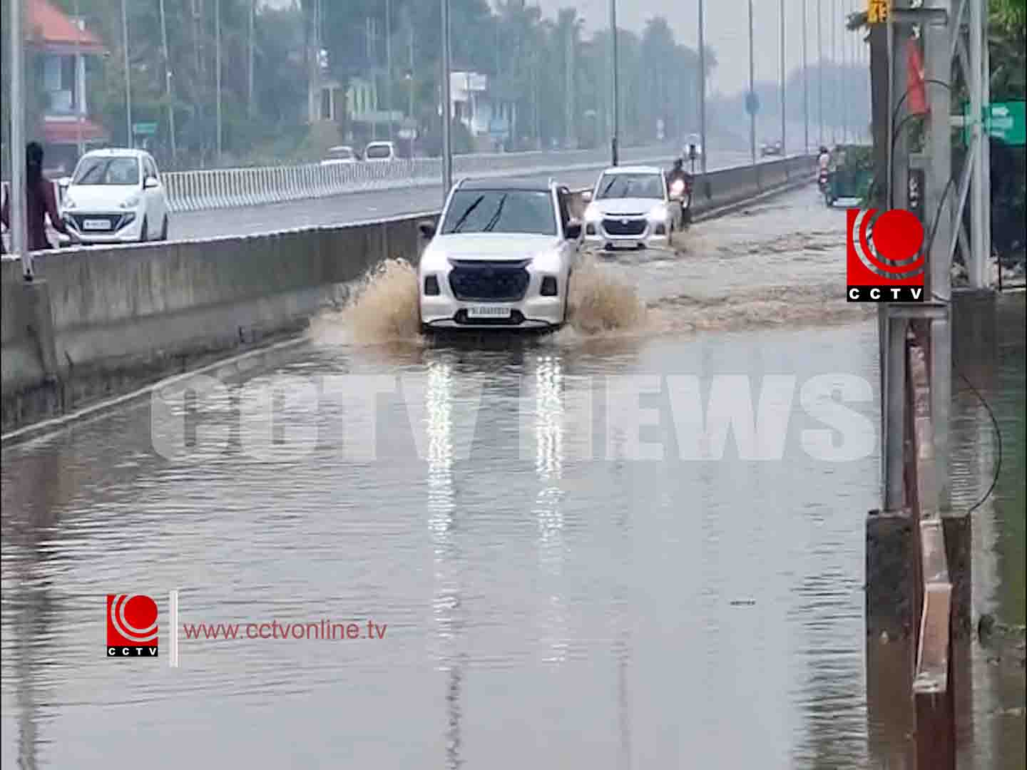 ദേശീയ പാത 66ല് വെള്ളക്കെട്ട് രൂക്ഷം