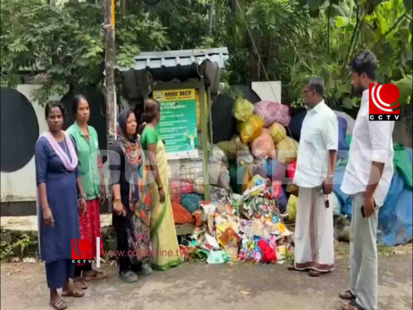 ഒരുമനയൂരില് സാമൂഹ്യവിരുദ്ധരുടെ വിളയാട്ടം