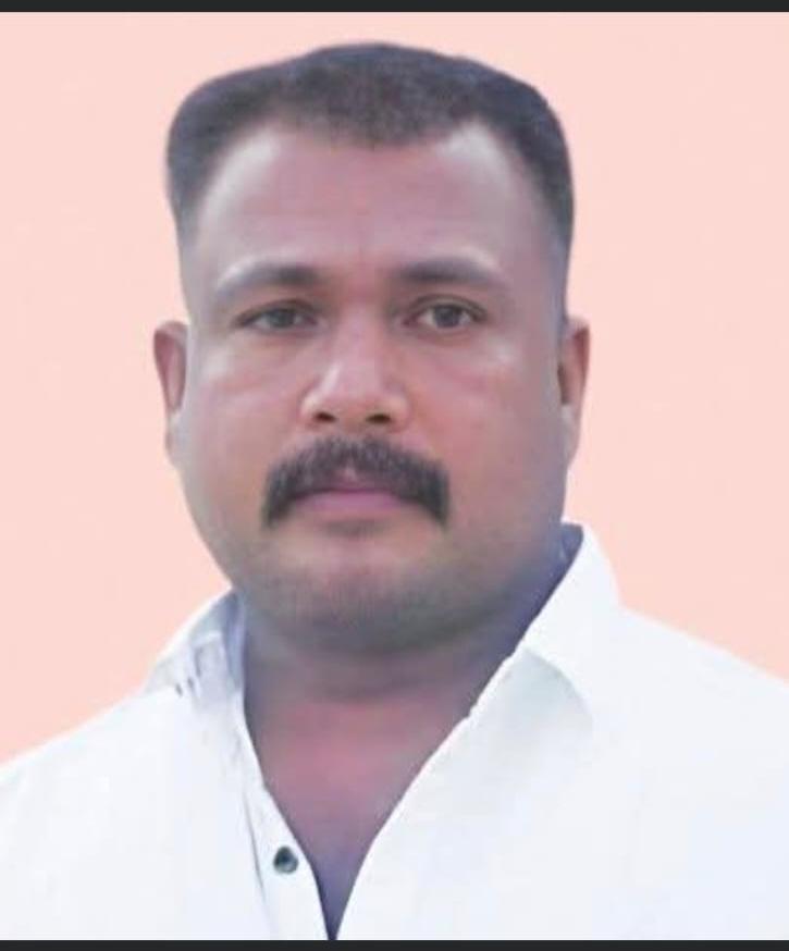 ബസ് ഓടിക്കുന്നതിനിടെ നെഞ്ചുവേദന ; ആശുപത്രിയിലെത്തും മുമ്പ് ഡ്രൈവര് മരിച്ചു.