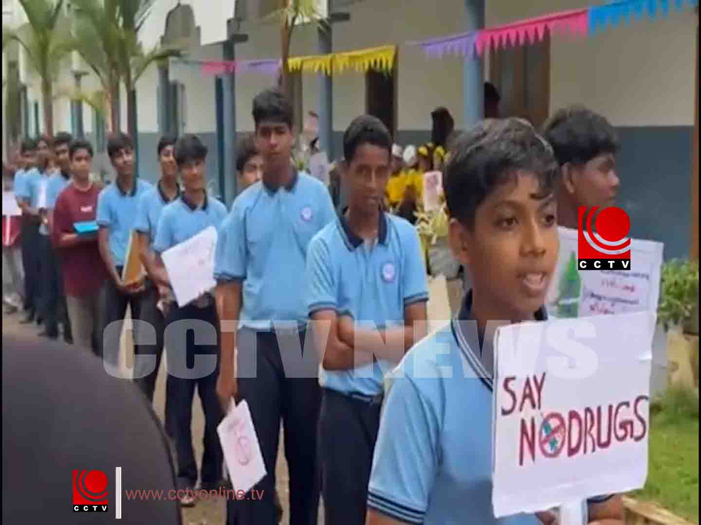 സിറാജുല് ഉലൂം ഇംഗ്ലീഷ് സ്കൂളില് ലഹരി വിരുദ്ധ ബോധവത്കരണ പരിപാടികള് നടന്നു