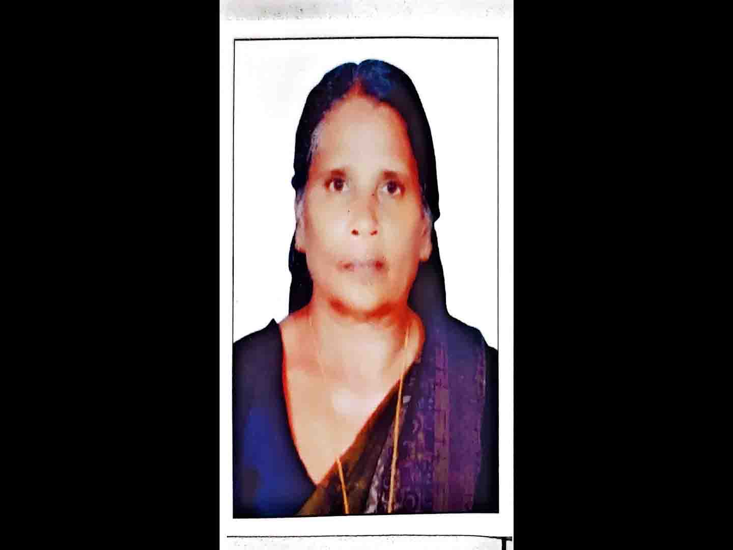 കിഴൂര് മന്നംപുത്തൂര് ഗോപാലകൃഷ്ണന് ഭാര്യ പത്മാവതി (73) നിര്യാതയായി
