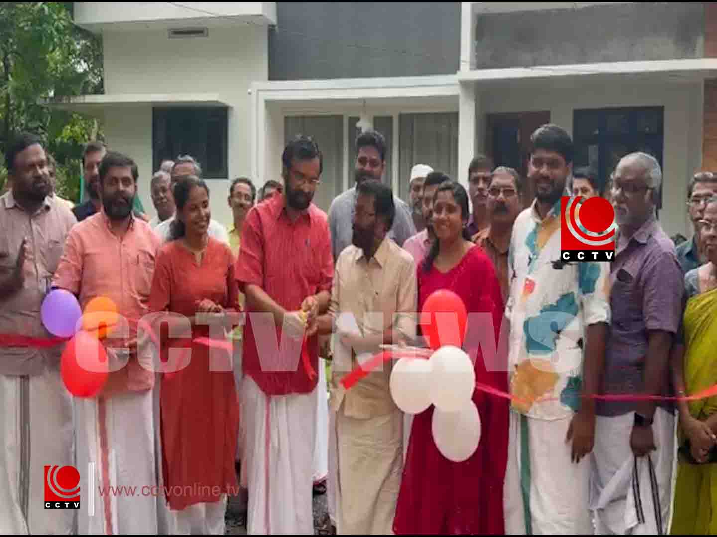 എളവള്ളി പഞ്ചായത്തില് 5 റോഡുകളുടെ ഉദ്ഘാടനം നിര്വ്വഹിച്ചു