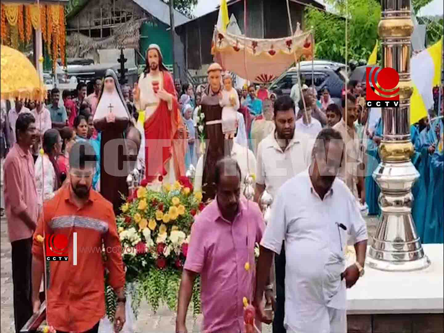 കിഴക്കാളൂര് വിശുദ്ധ മറിയം ത്രേസ്യാ ദേവാലയത്തിലെ ഊട്ടുതിരുന്നാള് ഭക്തിനിര്ഭരം
