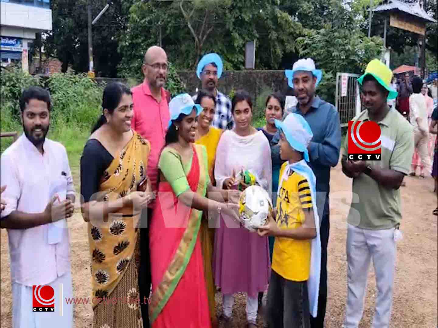 ഫിഫ വേള്ഡ് കപ്പിനെ വരവേറ്റ് ചൂണ്ടല് ഗ്രാമപഞ്ചായത്ത്