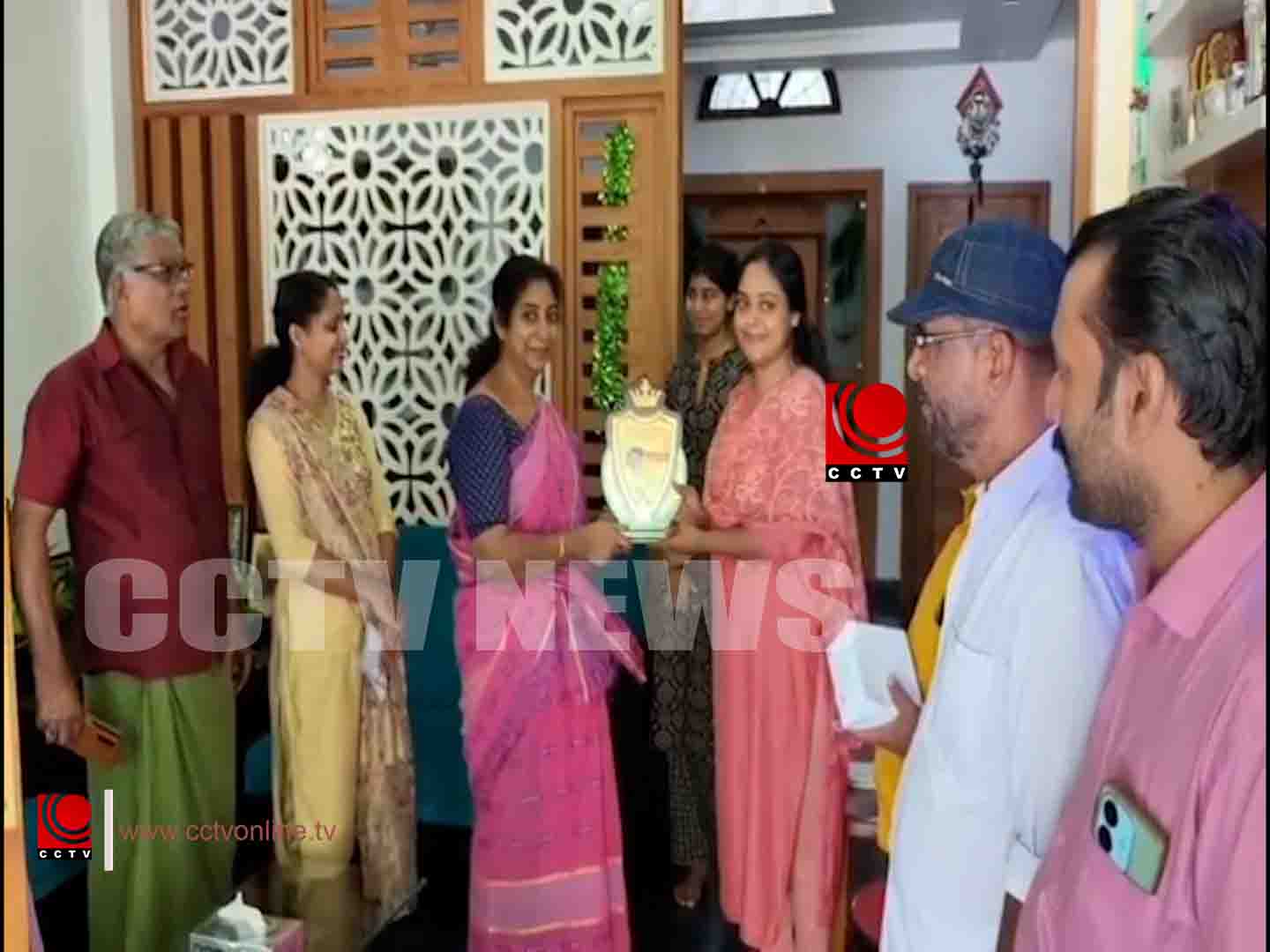 എസ്.എസ്.എല്സി, പ്ലസ്ടൂ പരീക്ഷകളില് മികച്ച വിജയം കൈവരിച്ചവരെ ആദരിച്ചു