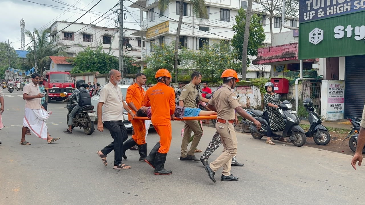 എരുമപ്പെട്ടിയില് വീട്ടമ്മയെ കിണറ്റില് വീണ് മരിച്ച നിലയില് കണ്ടെത്തി.