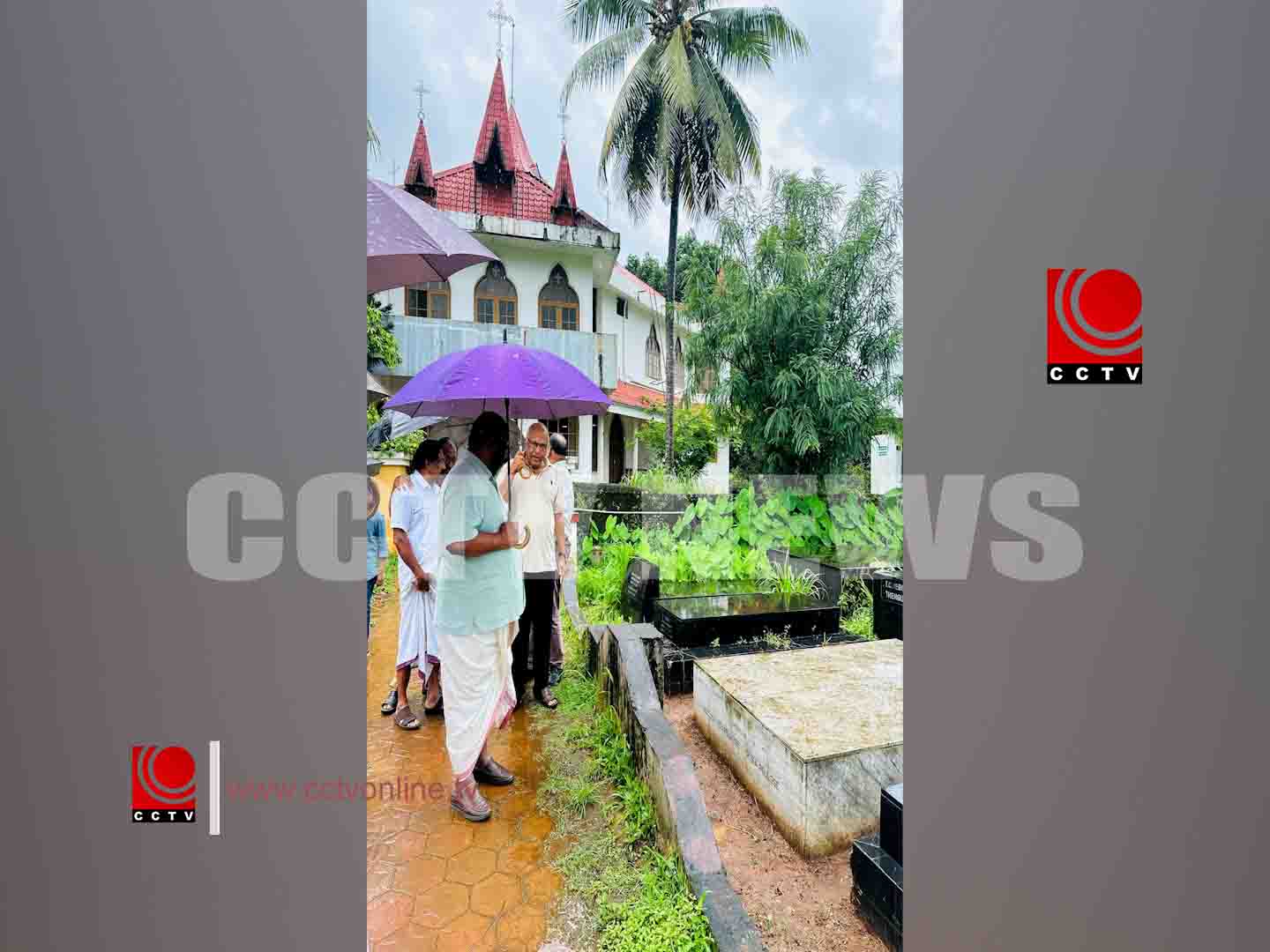 കുന്നംകുളം മാര്ത്തോമാ പള്ളിയില് സന്ദര്ശനം നടത്തി മന്ത്രി സി പി ജോണ്