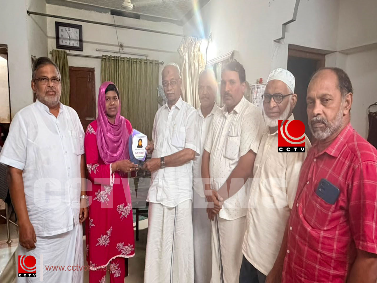 കെമിസ്ട്രിയില് ഡോക്ടറേറ്റ് ; ഡോ. മുബീന അഷ്കര് ബാബുവിനെ അഭിനന്ദിച്ചു