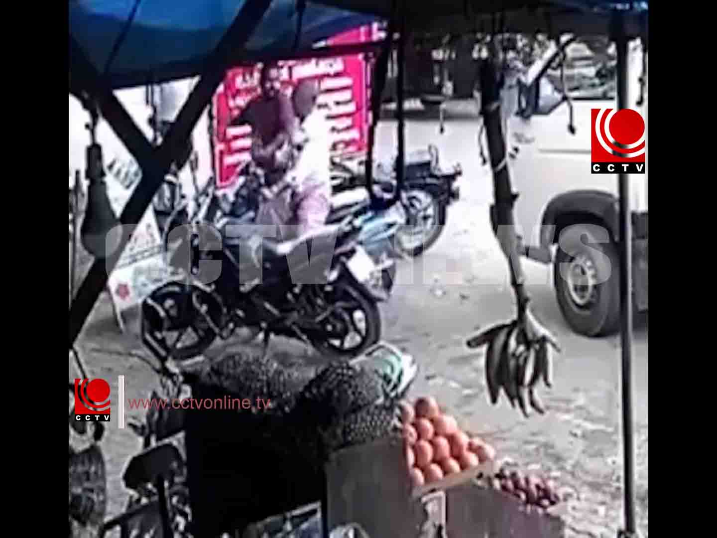 മധ്യവയസ്കന് ക്രൂരമര്ദ്ദനം ; സിസിടിവി ദൃശ്യങ്ങള് പുറത്ത്