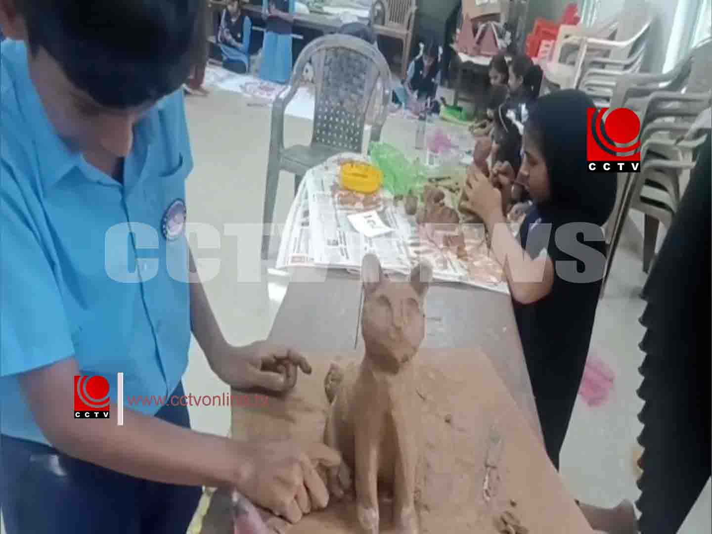 വൈവിധ്യമാര്ന്ന നിര്മ്മിതികളുമായി വിദ്യാര്ഥികളുടെ പ്രവൃത്തിപരിചയ മേള