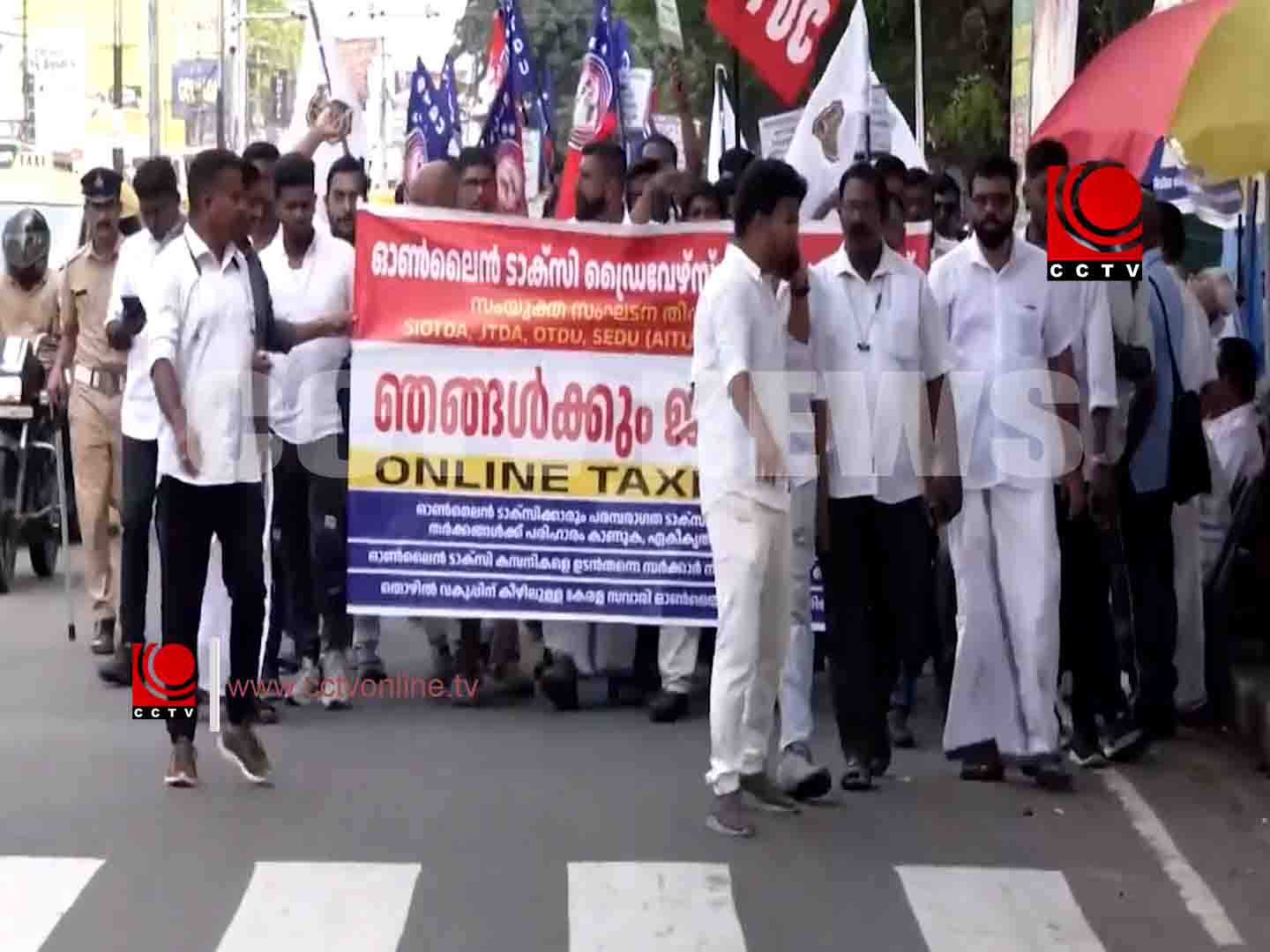 അനിശ്ചിതകാല സമരത്തിനൊരുങ്ങി ഓണ്ലൈന് ടാക്സി, കാര് ഡ്രൈവര്മാര്