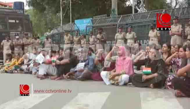 LPST റാങ്ക് ഹോൾഡേഴ്സിനെ ചർച്ചയ്ക്ക് ക്ഷണിച്ച് സർക്കാർ ; വിദ്യാഭ്യാസ മന്ത്രിയുടെ ചേമ്പറിൽ ചർച്ച