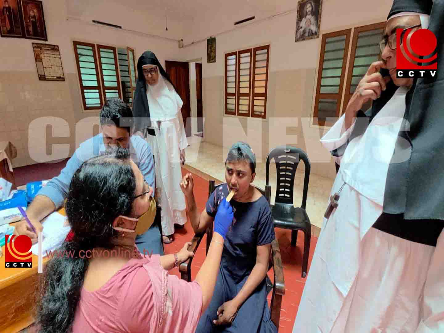 ഇന്ത്യന് ഡെന്റല് അസോസിയേഷന് നേതൃത്വത്തില് കുന്നംകുളത്ത് മദര് യോഹന്ന ചാരിറ്റബിള് സൊസൈറ്റി കരുണാലയത്തില് ഡെന്റല് ക്യാമ്പ് സംഘടിപ്പിച്ചു