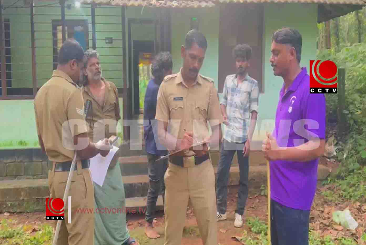 പഴവൂരില് ആടുമോഷണശ്രമം ; 4 പേര് പിടിയില്
