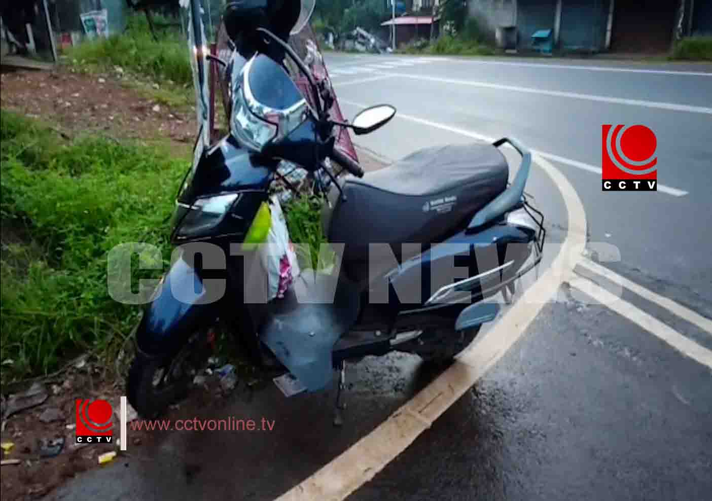 കല്ലുംപുറത്ത് സ്കൂട്ടര് നിയന്ത്രണം വിട്ടുമറിഞ്ഞ് സ്കൂട്ടര് യാത്രികന് പരിക്ക്