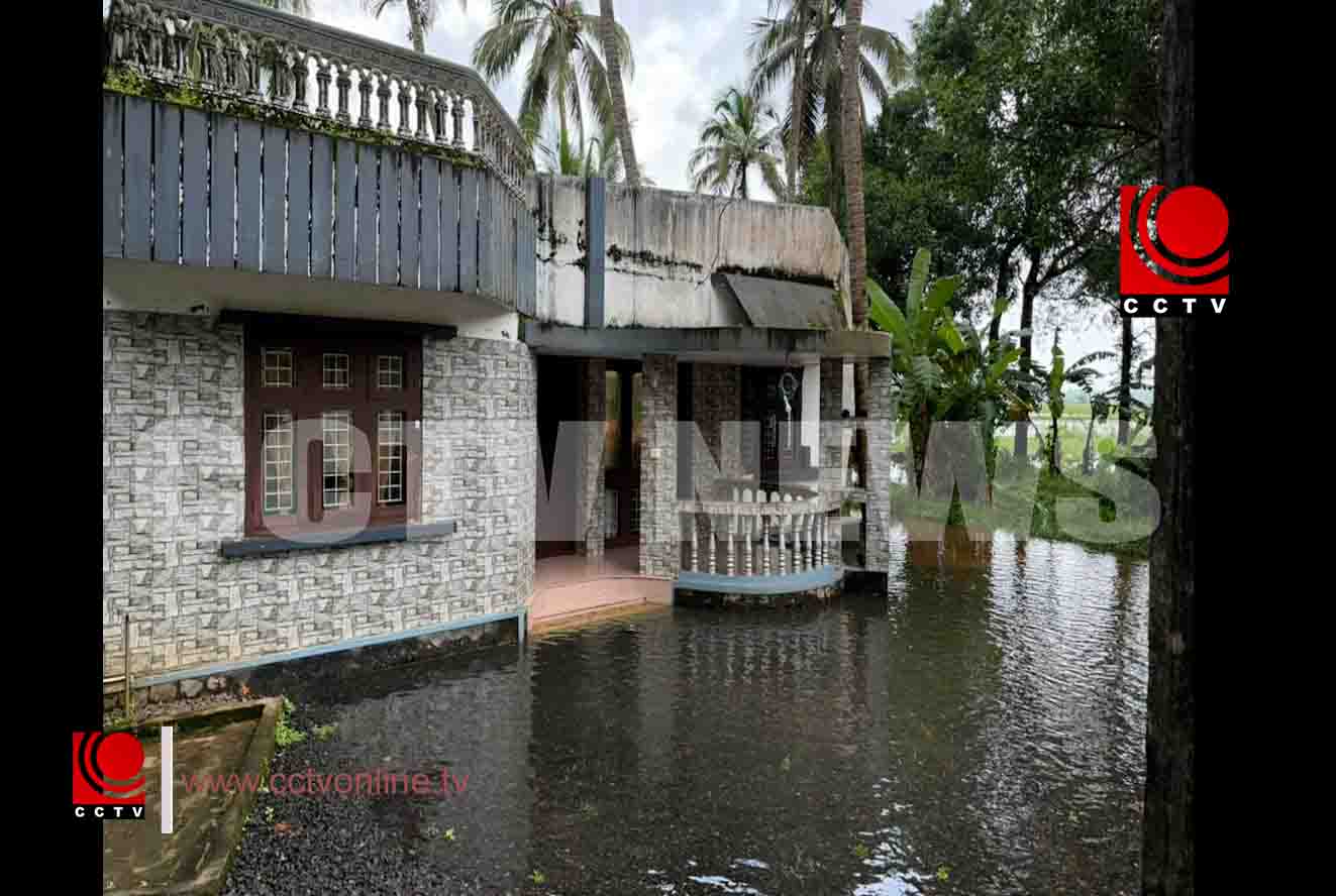 പാപ്പിരുത്തി പ്രദേശത്തെ വീടുകളില് വെള്ളം കയറി