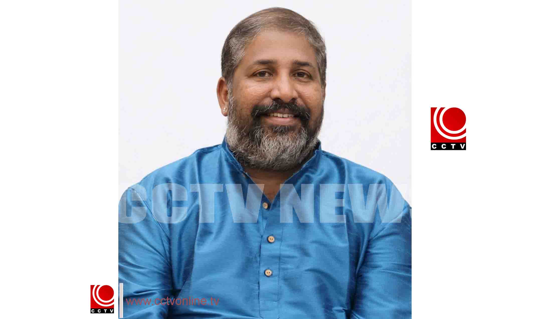 നെല്ലുവായ് ശ്രീ ധന്വന്തരി ക്ഷേത്ര മേല്ശാന്തിയായി സ്ഥാനമേറ്റ് കക്കാട് മന ശശിധരന് നമ്പൂതിരി