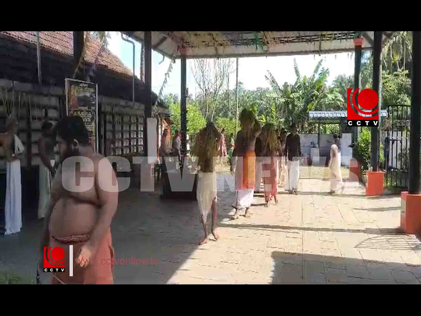പയ്യൂർക്കാവ് ഇല്ലംനിറ copy
